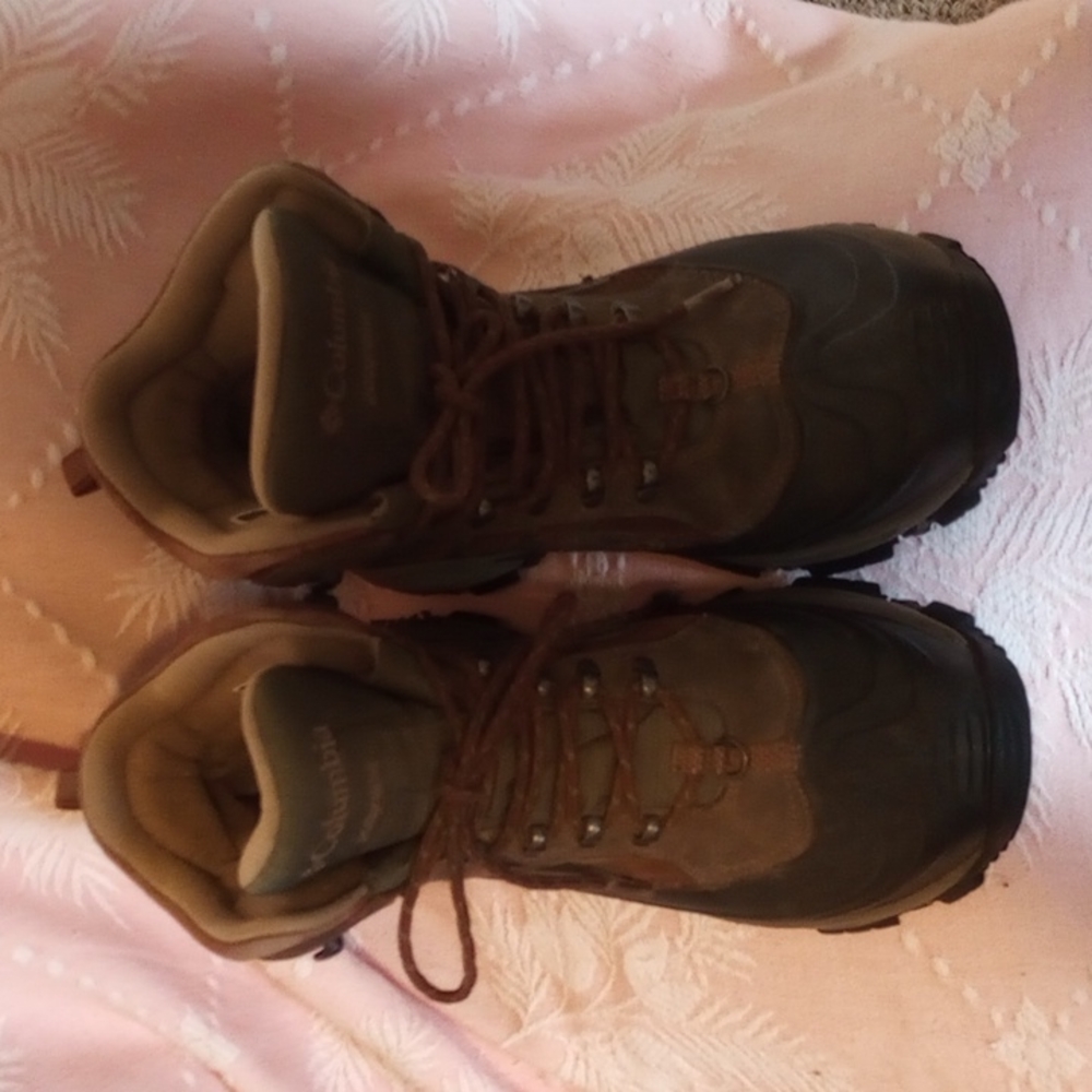 Columbia Omni tech men's boots